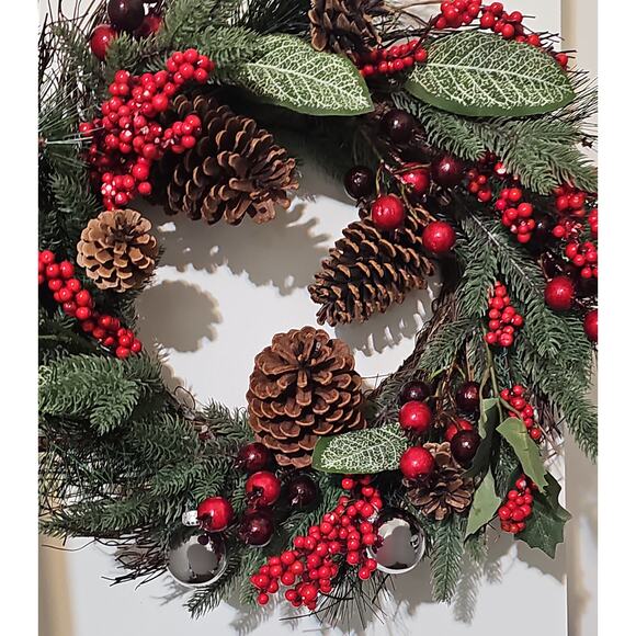 Traditional Christmas Wreath Artificial Ralph Lauren Front Door Pinecone Berries - Picture 3 of 15